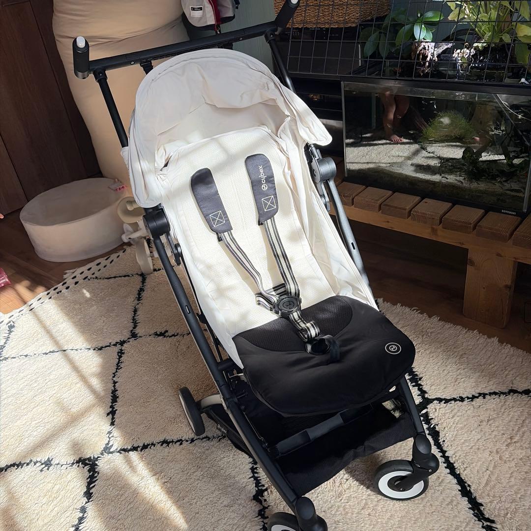 cybex リベル　キャンバスホワイト