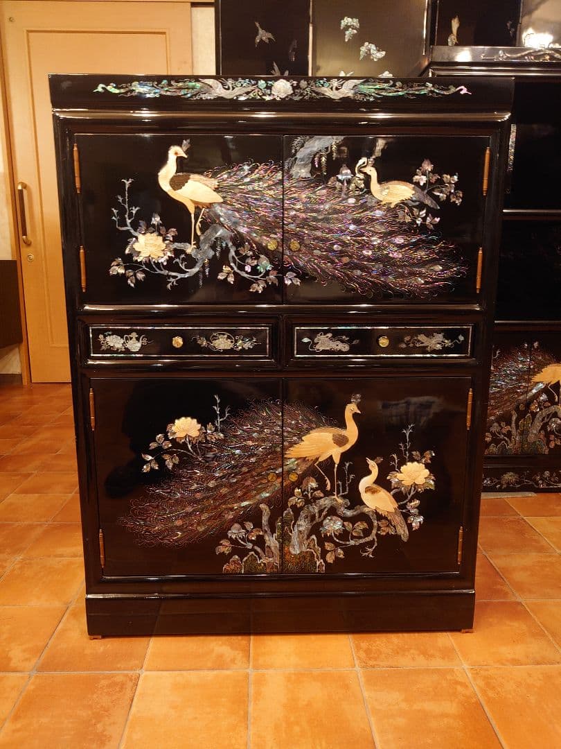 螺鈿　細工キャビネット　送料込みに変更