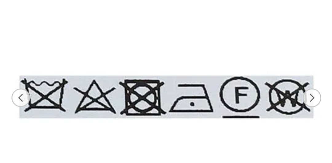 お値引き交渉可　HYKE サテンノースリーブブラウス