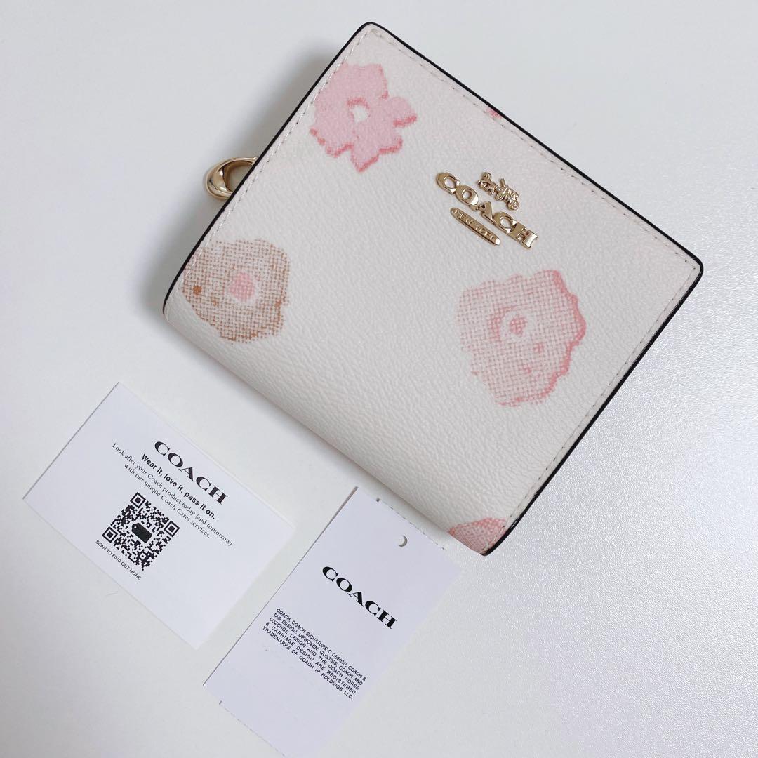 【新品未使用】COACHコーチ★折り財布★スナップウォレット★フローラル花柄①