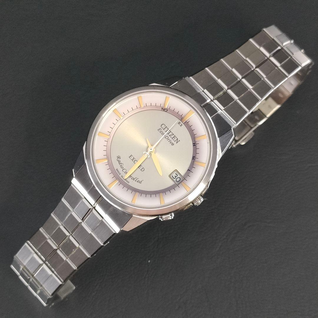 美品　CITIZEN　シチズン　エクシード　シルバー　ゴールド　ソーラー　メンズ