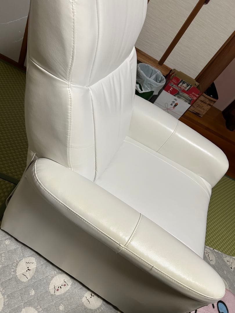 熊本引き取り限定ですホワイト リクライニングソファ