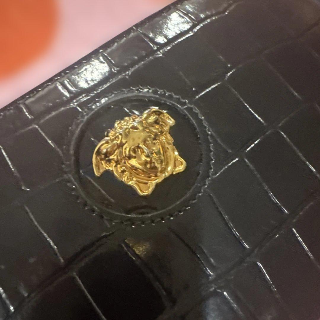 えま黒 クロコダイル風長財布 ゴールドロゴ付き