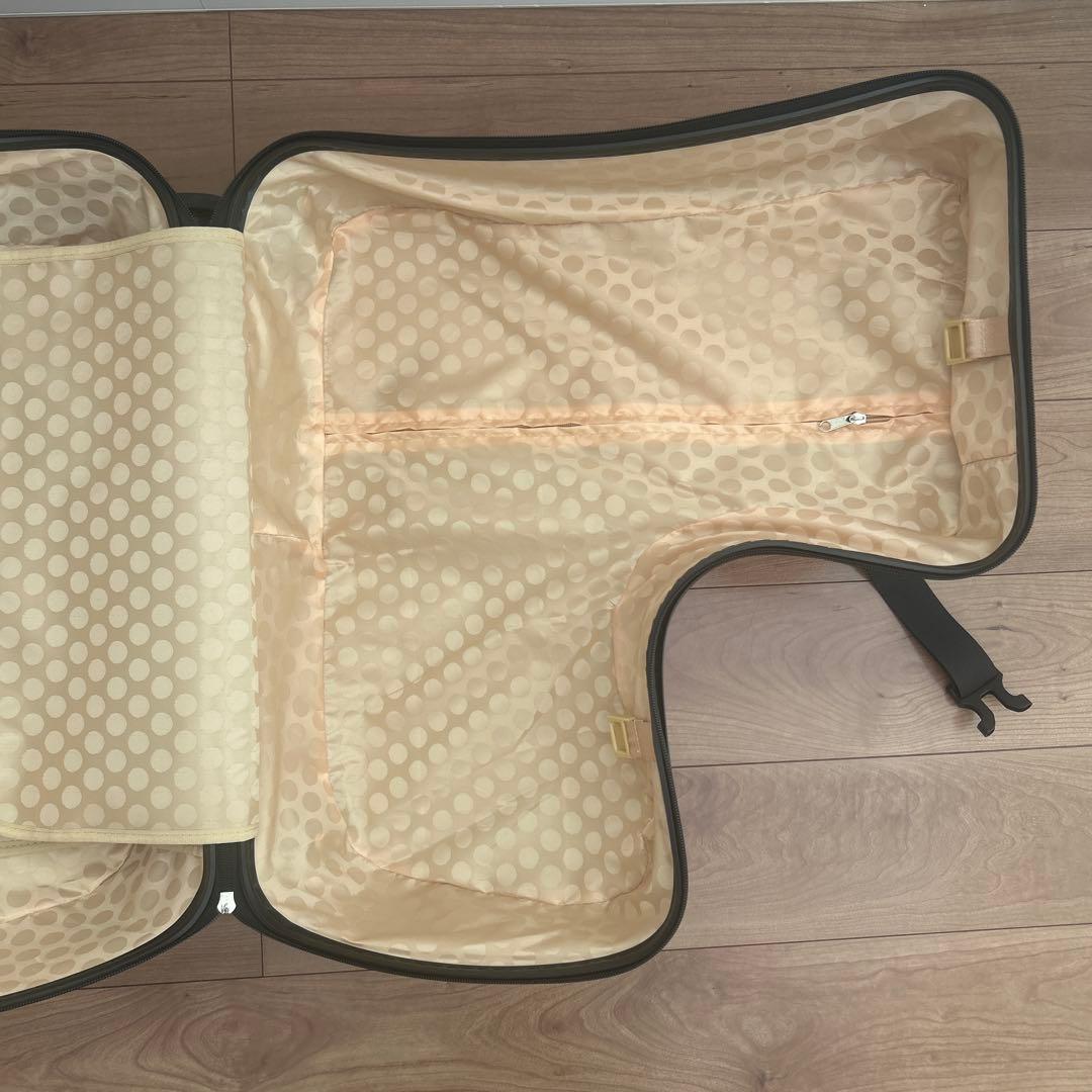 【美品】NORICCOノリッコ　子供が乗れるキャリーケース　ピンク　スーツケース