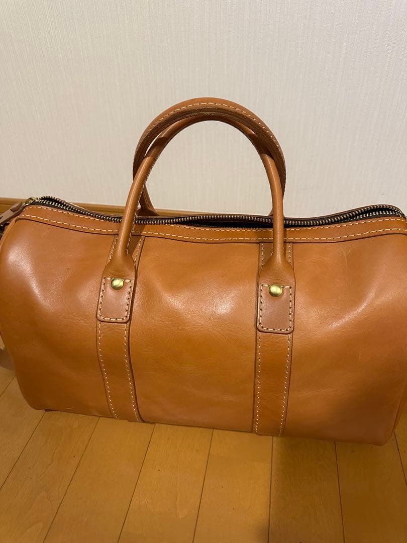 HERZファスナータイプ　ボストンバッグ　キャメル　Sサイズ