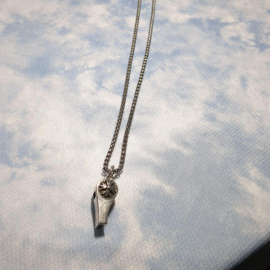 ゴールドチェーンブレスレットホイッスル型ネックレス