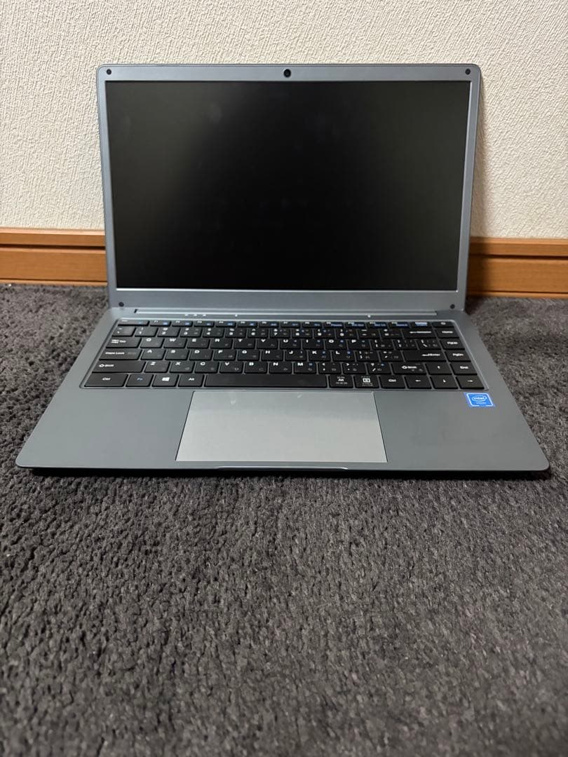 シルバー ノートPC