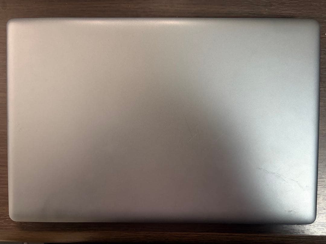 シルバー ノートPC