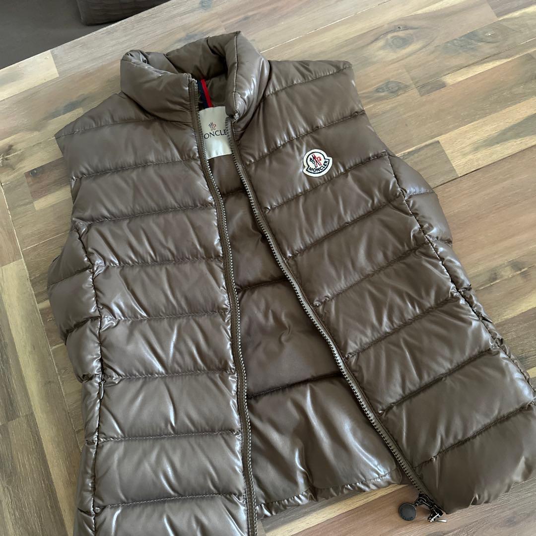 MONCLER モンクレール　ダウンベスト　最終値下