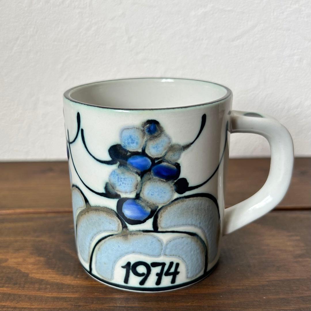 ロイヤルコペンハーゲン　1974 イヤーマグ　smallサイズ