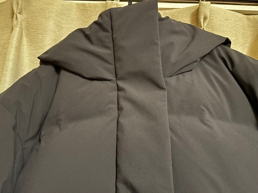 今季　ユニクロ　シームレスダウンロングコート＋　L