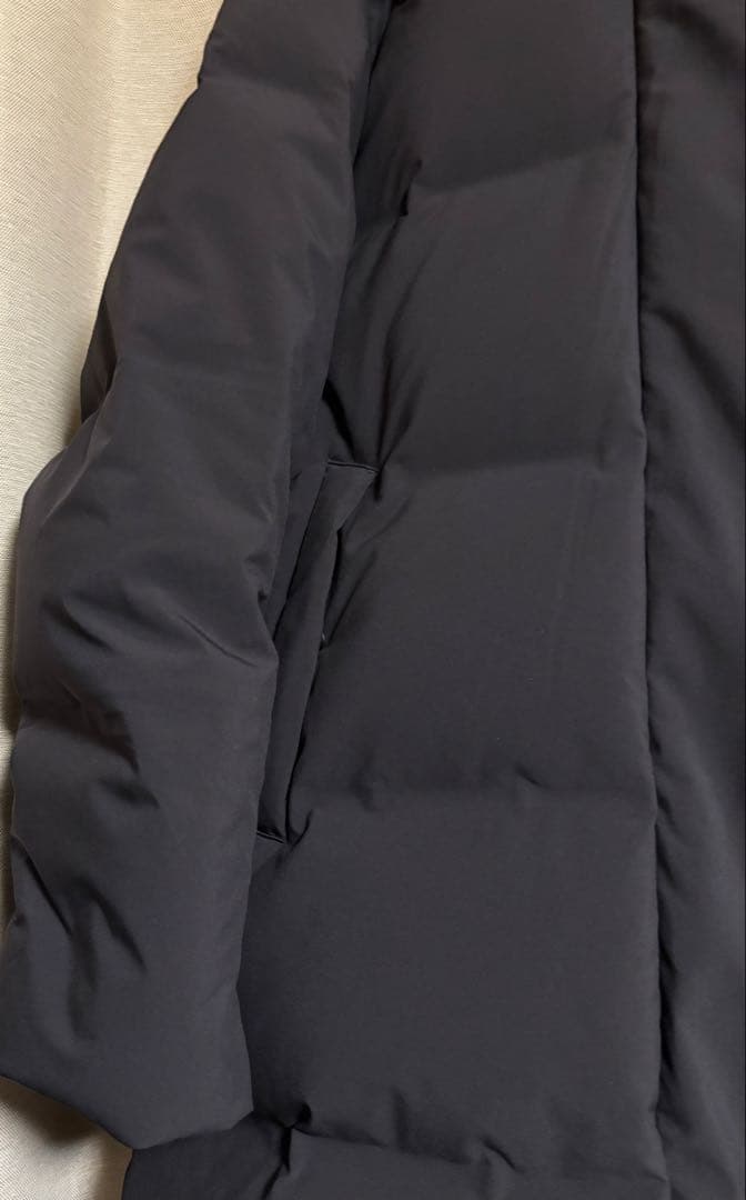 今季　ユニクロ　シームレスダウンロングコート＋　L