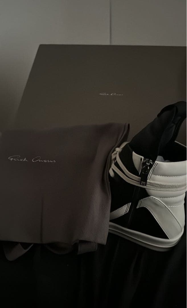 リックオウエンス　ジオバス