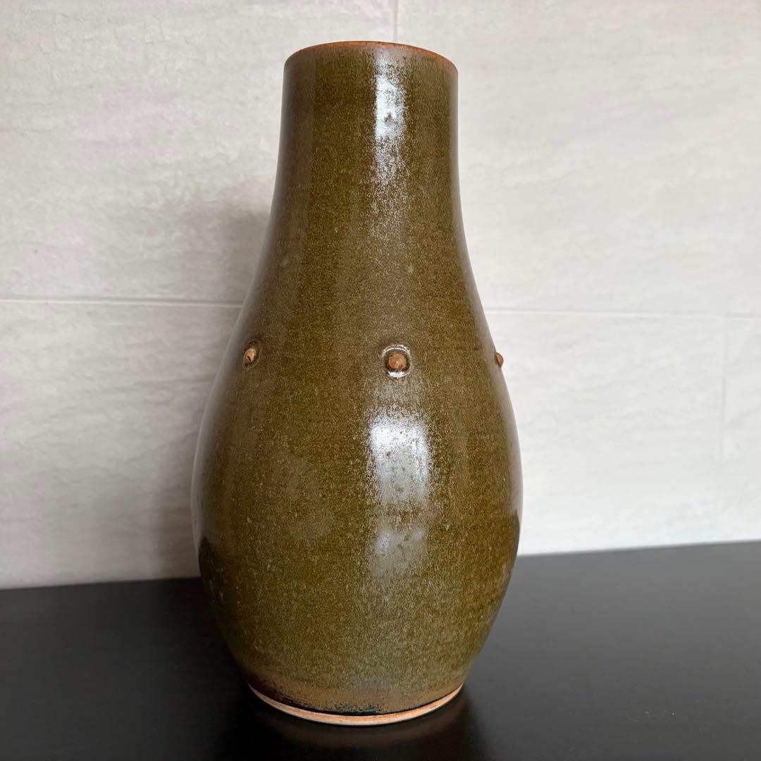 【名工】京焼 新開寛山 鉄釉 花瓶 共箱付（日展会員・参事 故人）