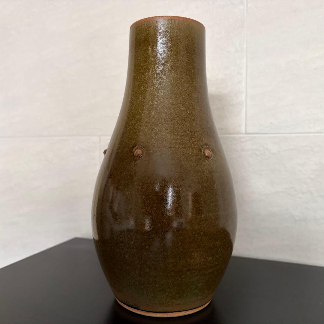 【名工】京焼 新開寛山 鉄釉 花瓶 共箱付（日展会員・参事 故人）