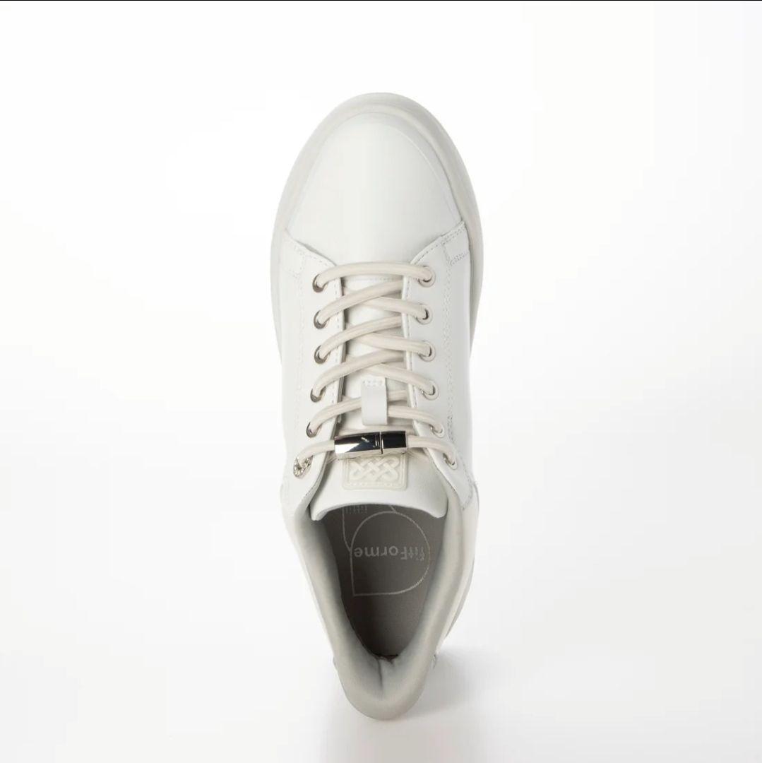 fitfit 新品23.5cm ◆撥水ハンズフリースニーカ(ホワイト)