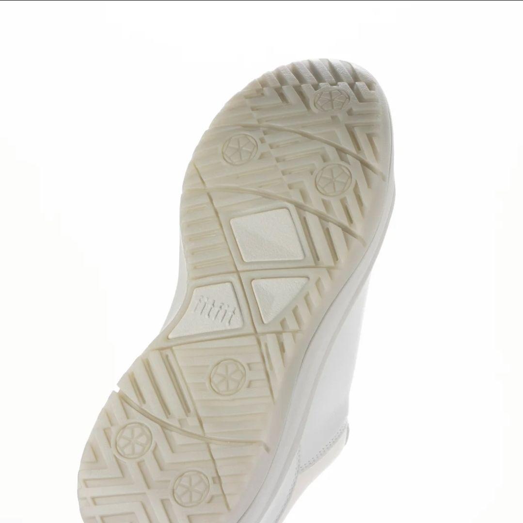 fitfit 新品23.5cm ◆撥水ハンズフリースニーカ(ホワイト)