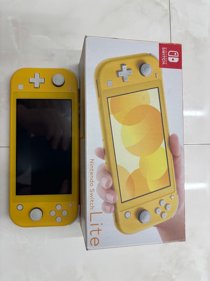 Nintendo Switch Lite イエロー 本体 ソフト1本付き