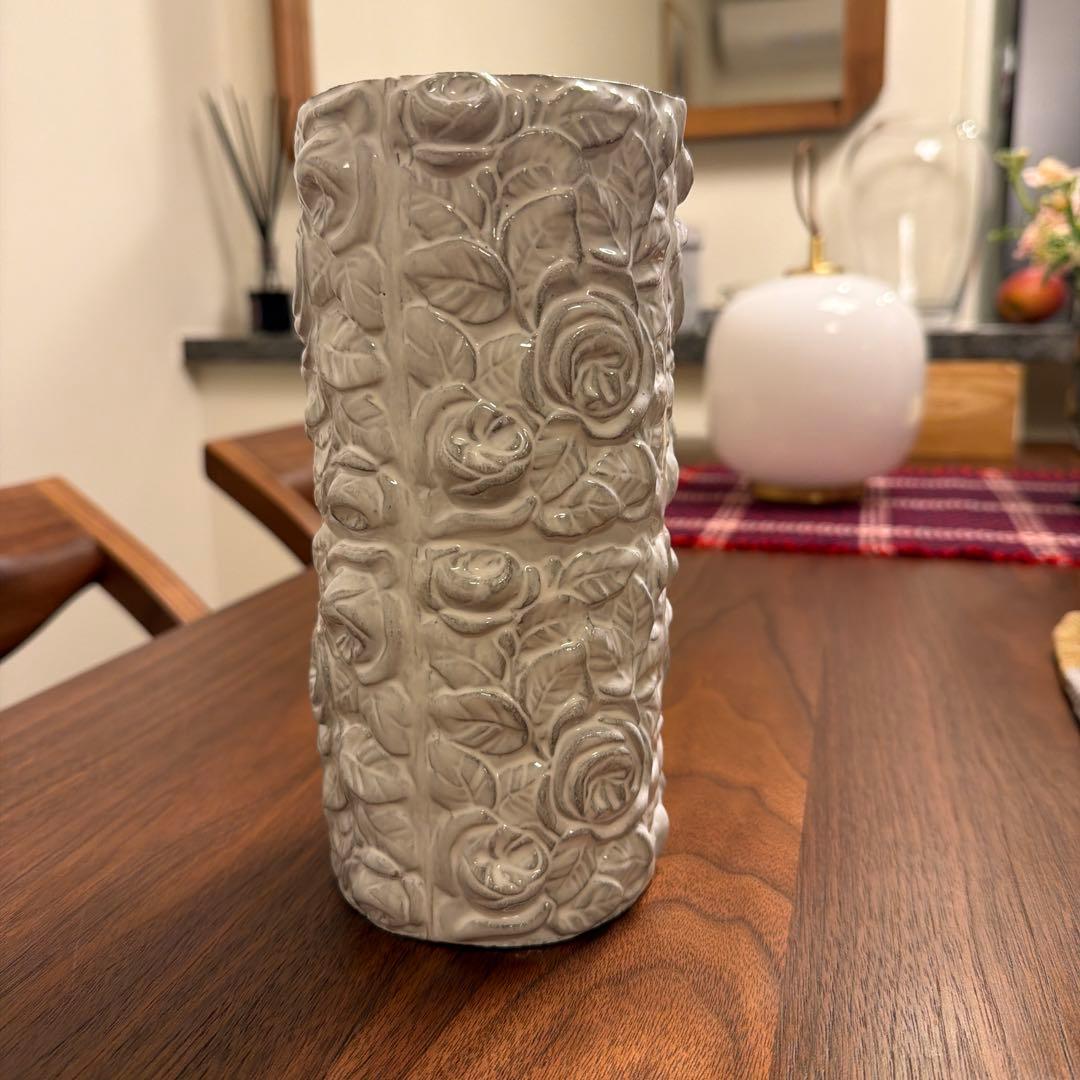 astier de villatteバラ模様 花瓶 ホワイト