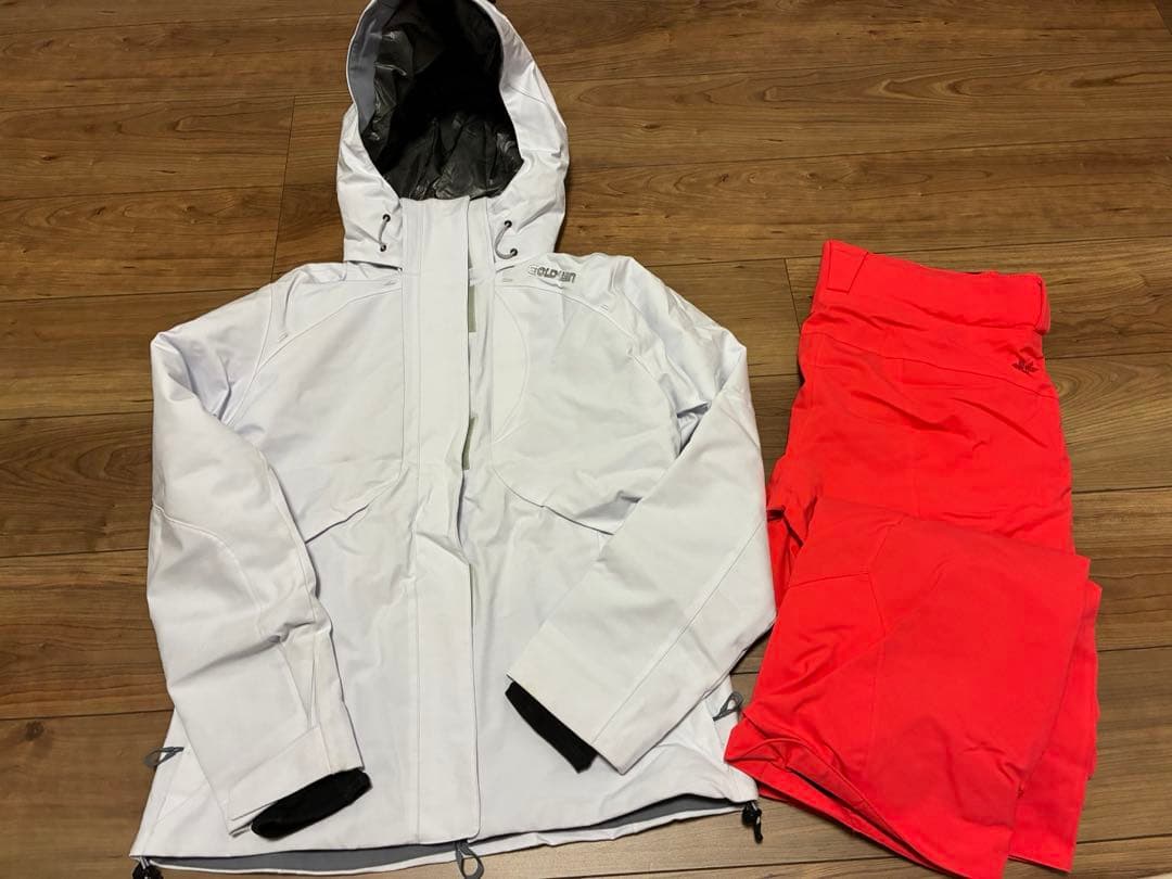 ゴールドウィン スキーウェア