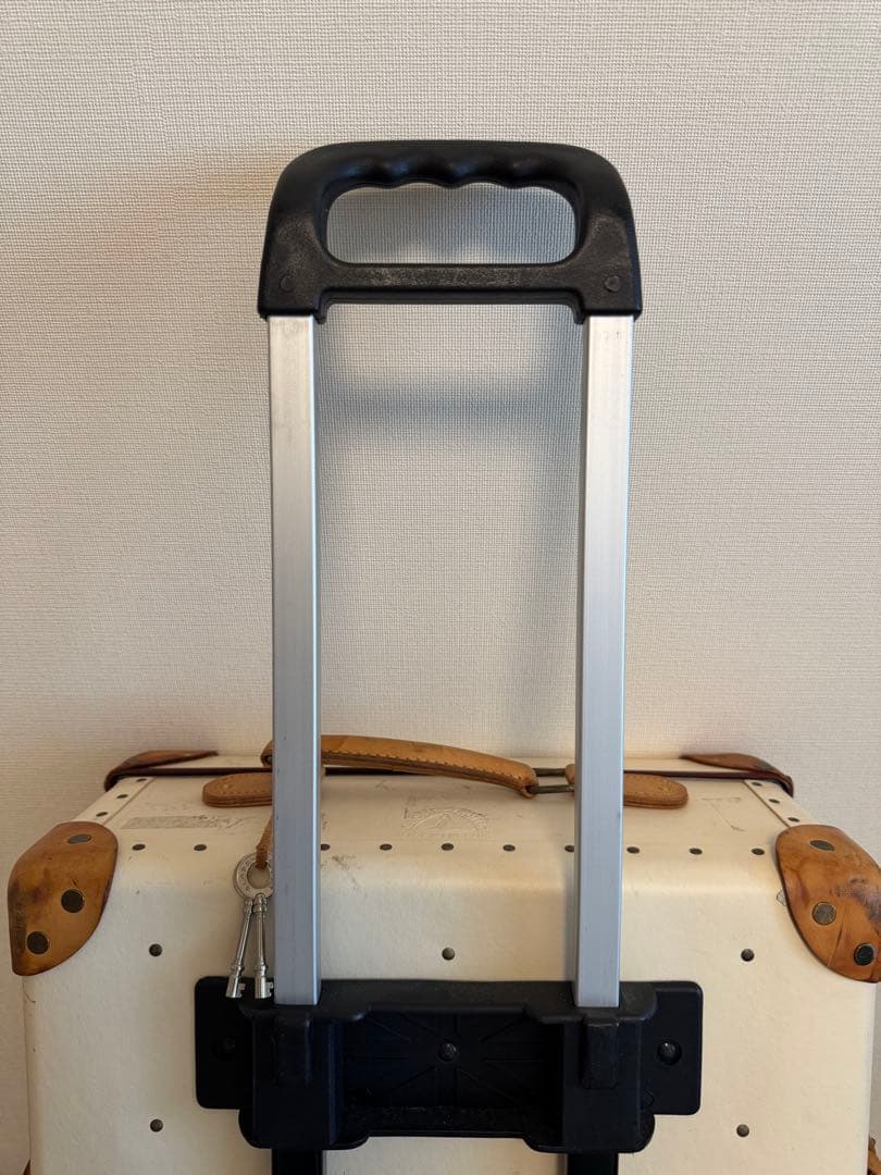 【30%offセール】グローブトロッターGLOBE TROTTER スーツケース