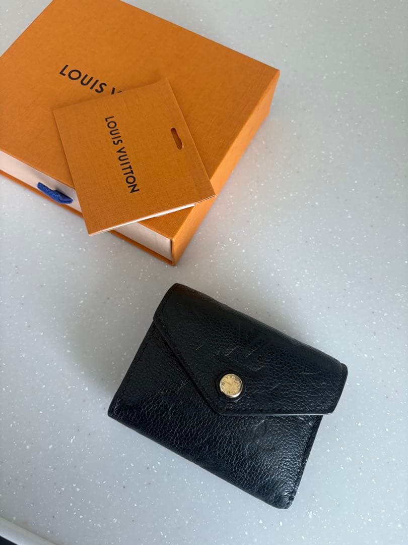 【正規品】ルイヴィトン 三つ折り財布 モノグラムア ポルトフォイユヴィクトリーヌ