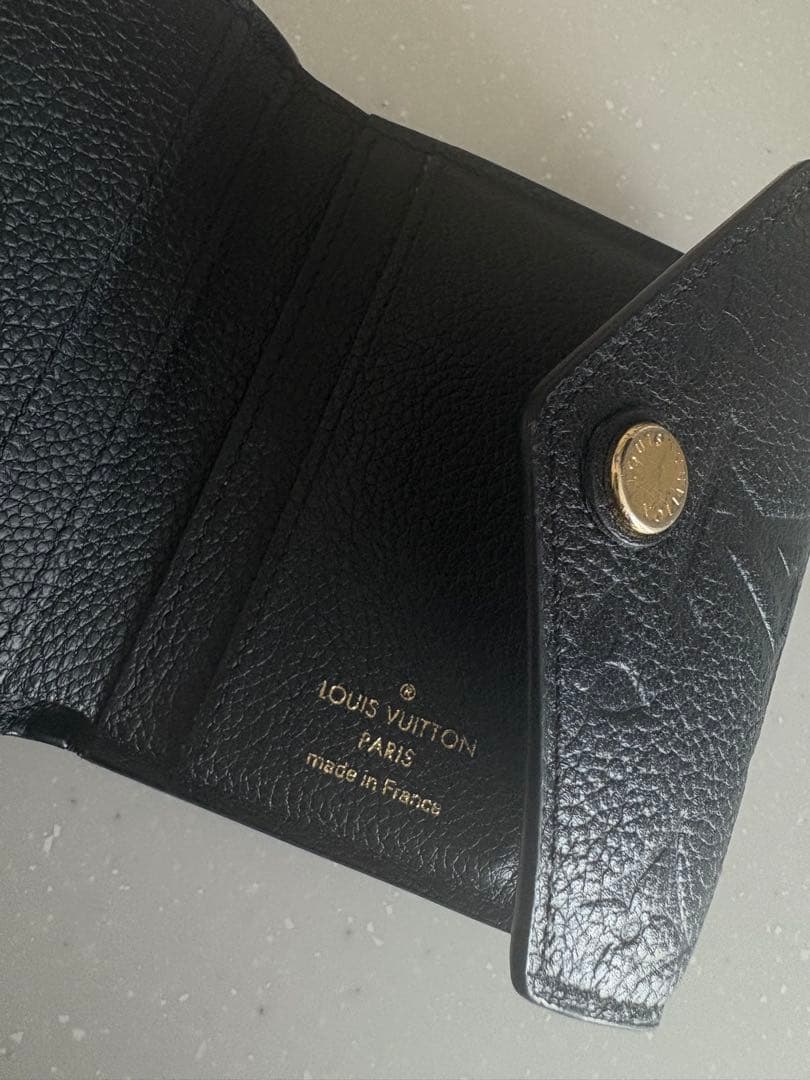 【正規品】ルイヴィトン 三つ折り財布 モノグラムア ポルトフォイユヴィクトリーヌ