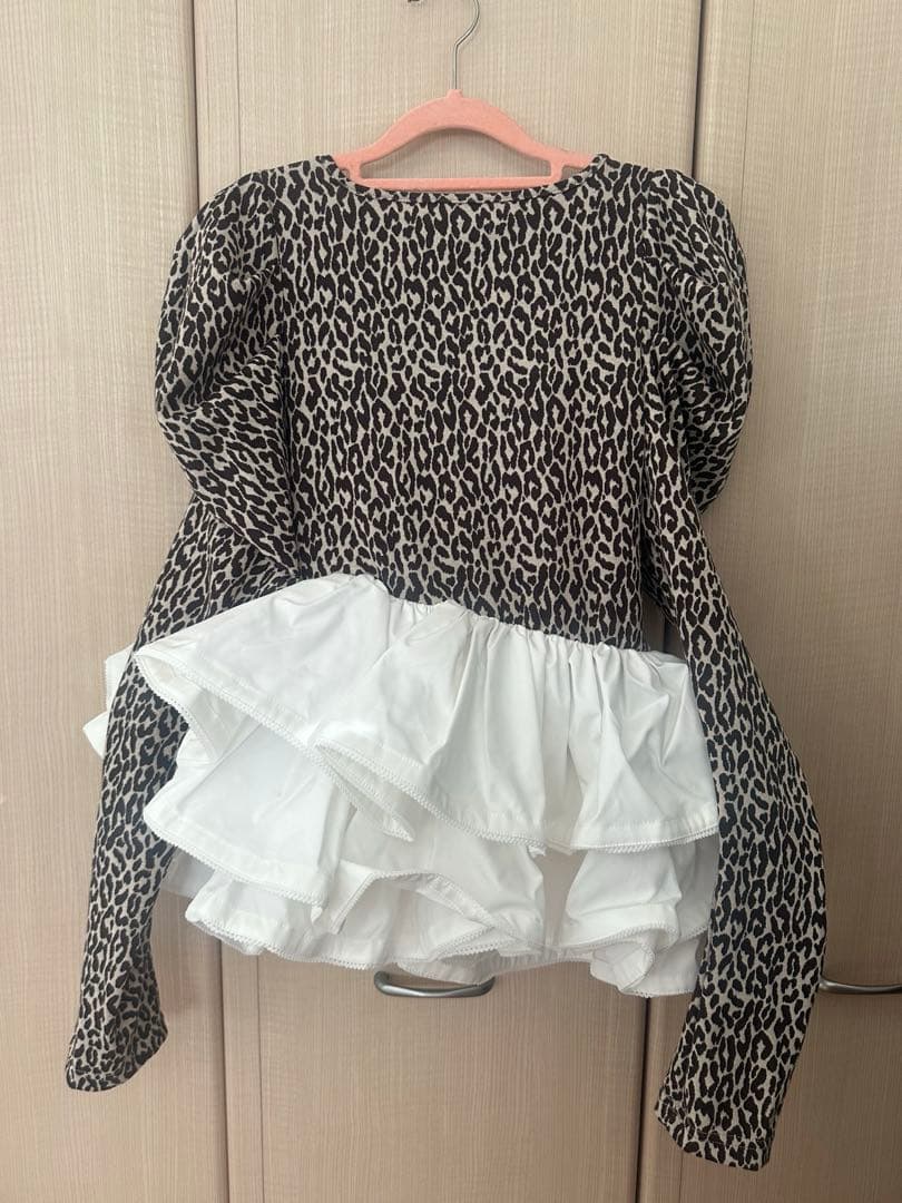 bibiy. EFFIE PEPURAMU LEOPARD TOP 新品未使用