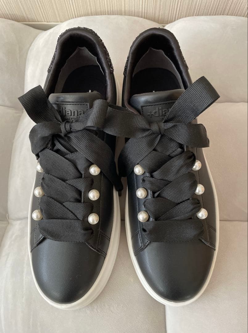 ☆+diana プラスダイアナ/パールビジュー付きリボンスニーカー 黒24.5☆