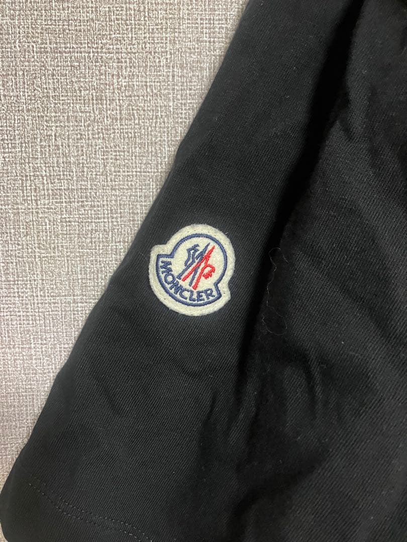 MONCLER モンクレール 美品 黒 ジグザグ模様 Tシャツ