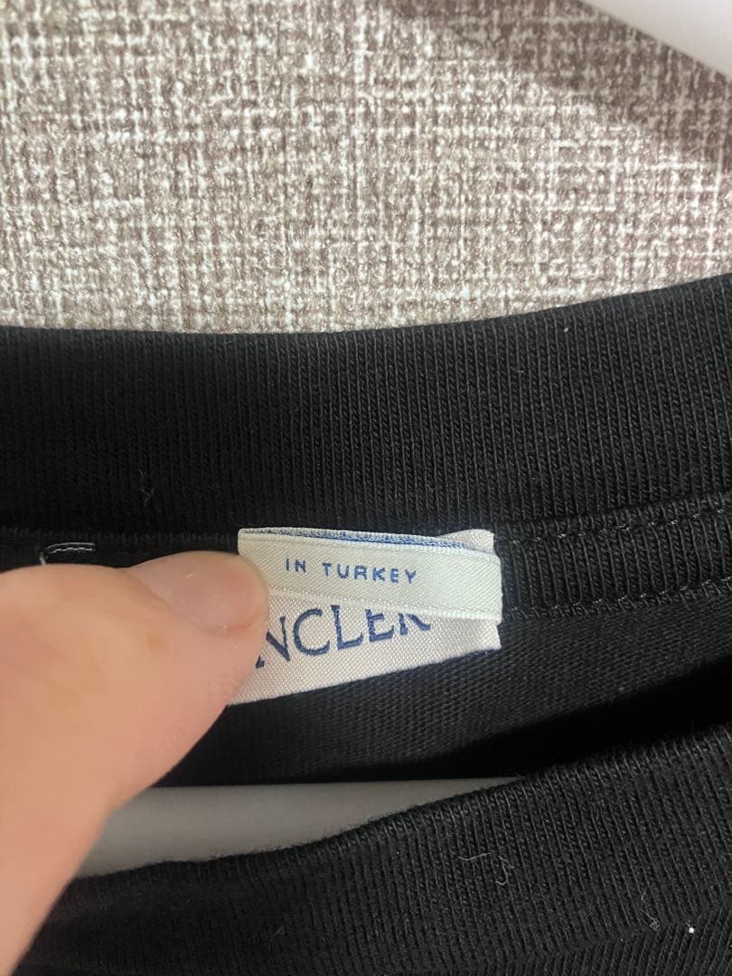 MONCLER モンクレール 美品 黒 ジグザグ模様 Tシャツ