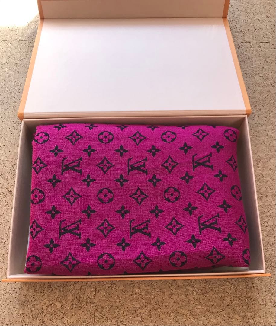 【良品】正規店購入　LOUIS VUITTON大判ショール　約195×140cm