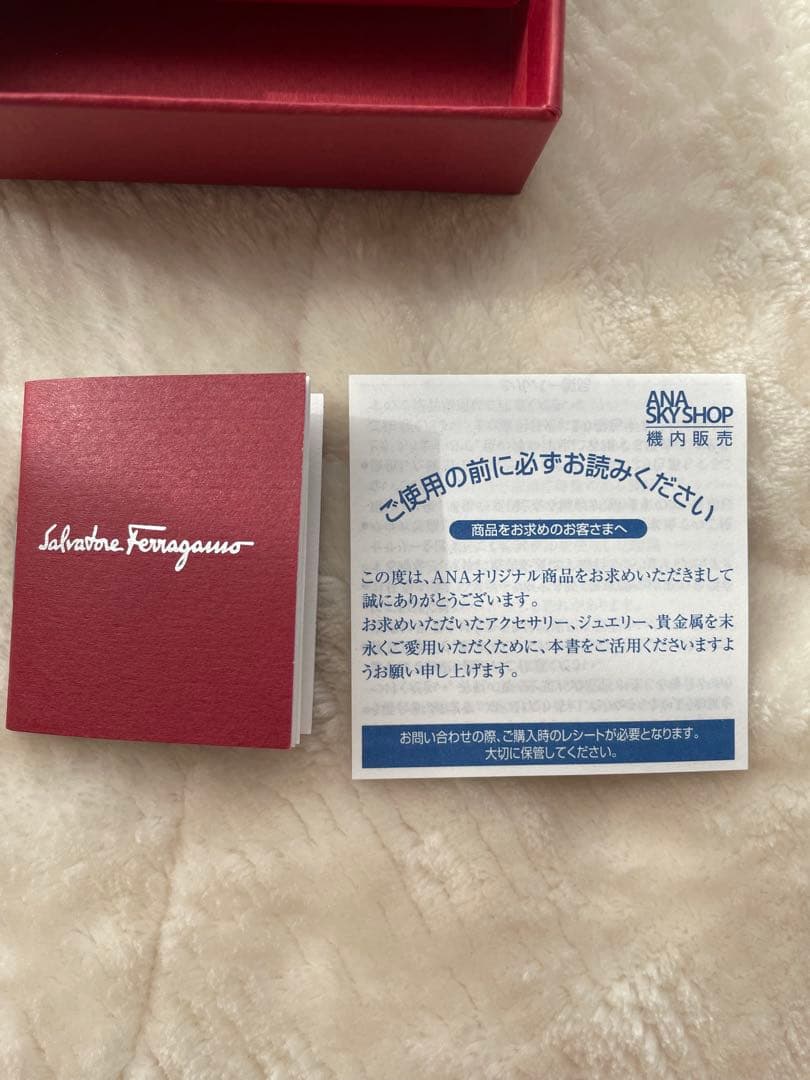 [値下げ]FERRAGAMO フェラガモ ANA機内販売限定 ピアス