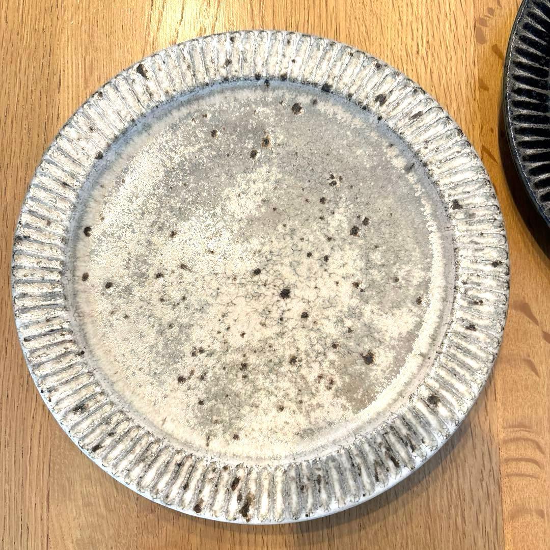 余宮隆 さん　しのぎ　プレート　7寸　2枚セット