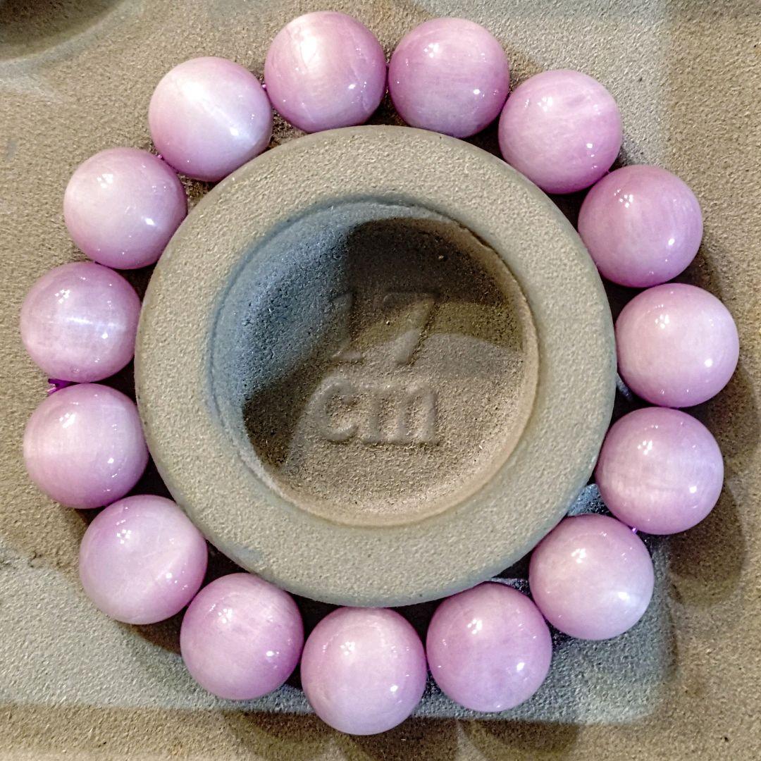 ★大粒！ラベンダークンツァイト 14.5ミリ珠 ブレスレットB(SA)