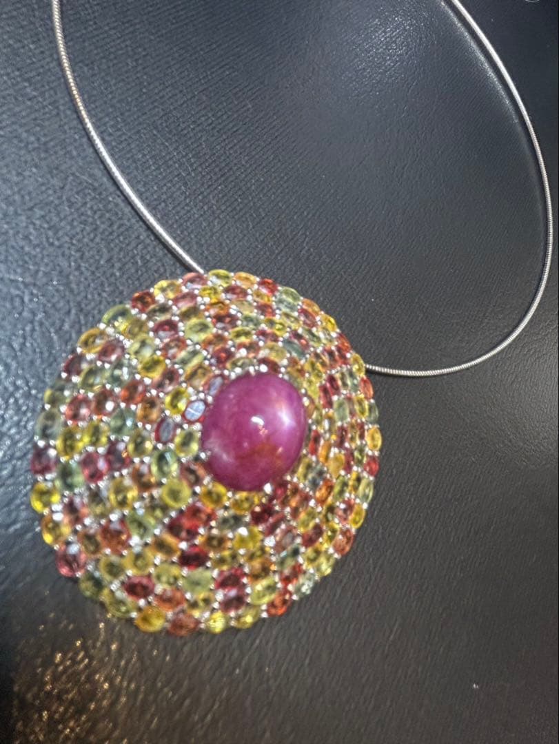 ひろ❣️お取り置き　大粒天然ルビーカボション＆エメラルドブレスレット