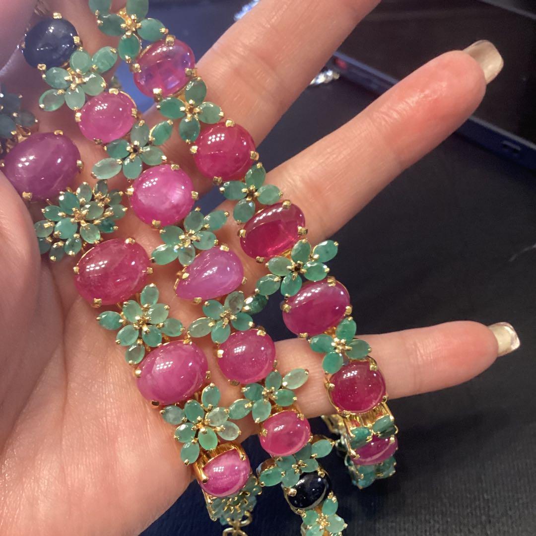 ひろ❣️お取り置き　大粒天然ルビーカボション＆エメラルドブレスレット