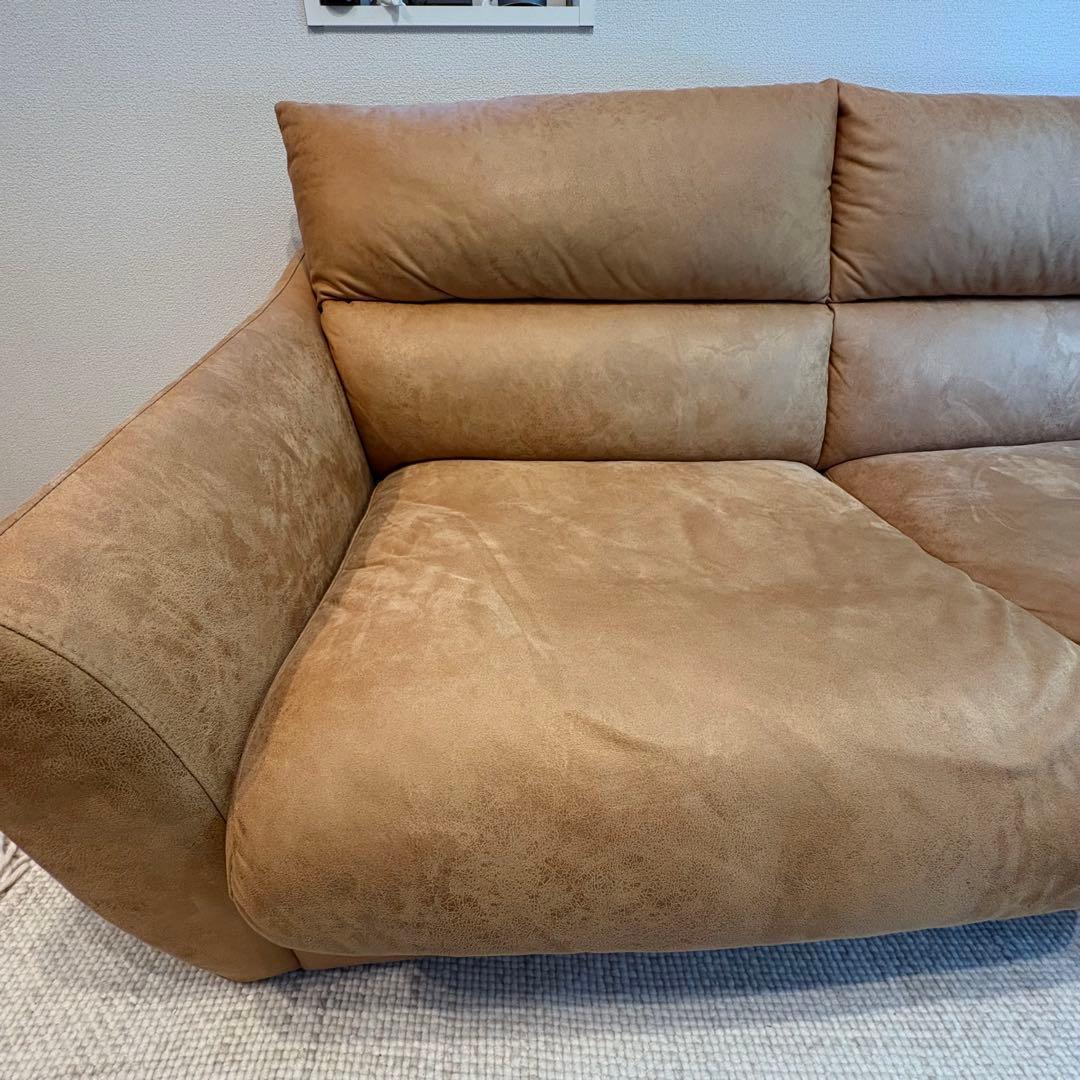 サコダ　ブラウン 3人掛けソファ モダンデザイン