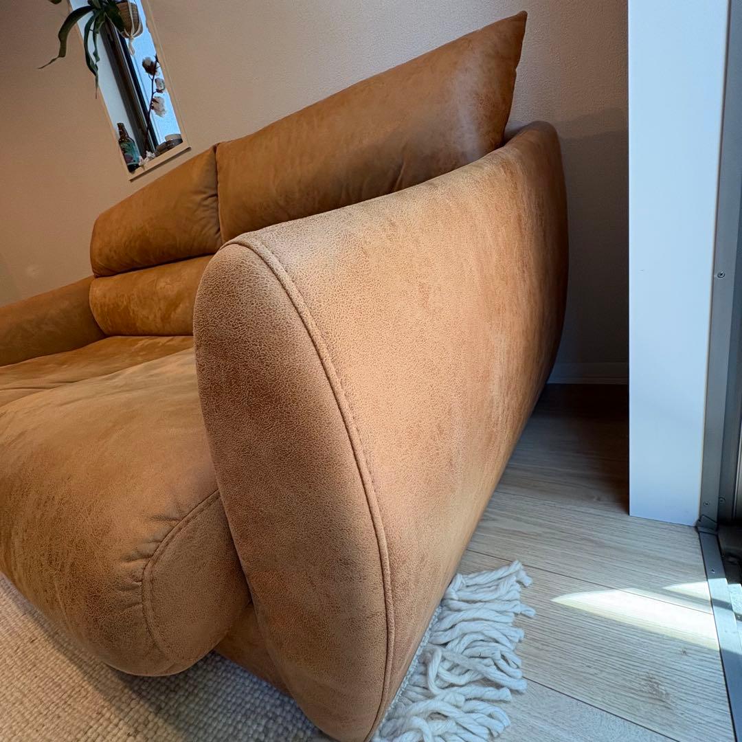 サコダ　ブラウン 3人掛けソファ モダンデザイン