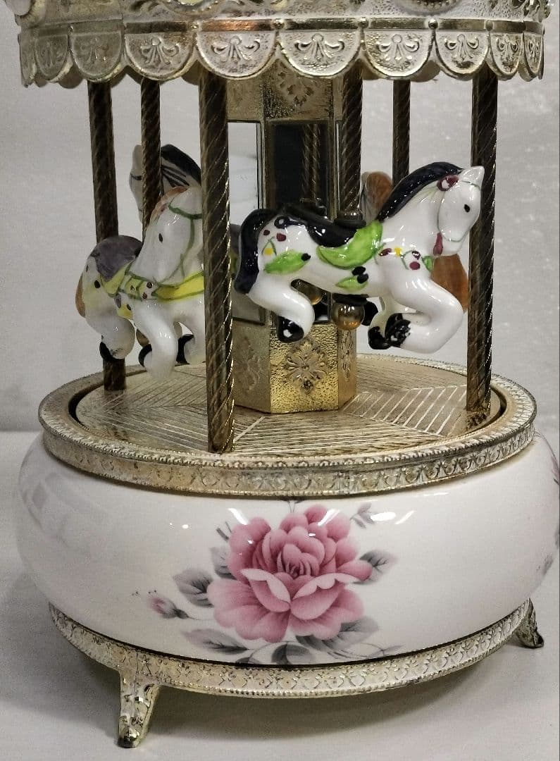 ヴィンテージ 陶器製 メリーゴーランド オルゴール Sankyo