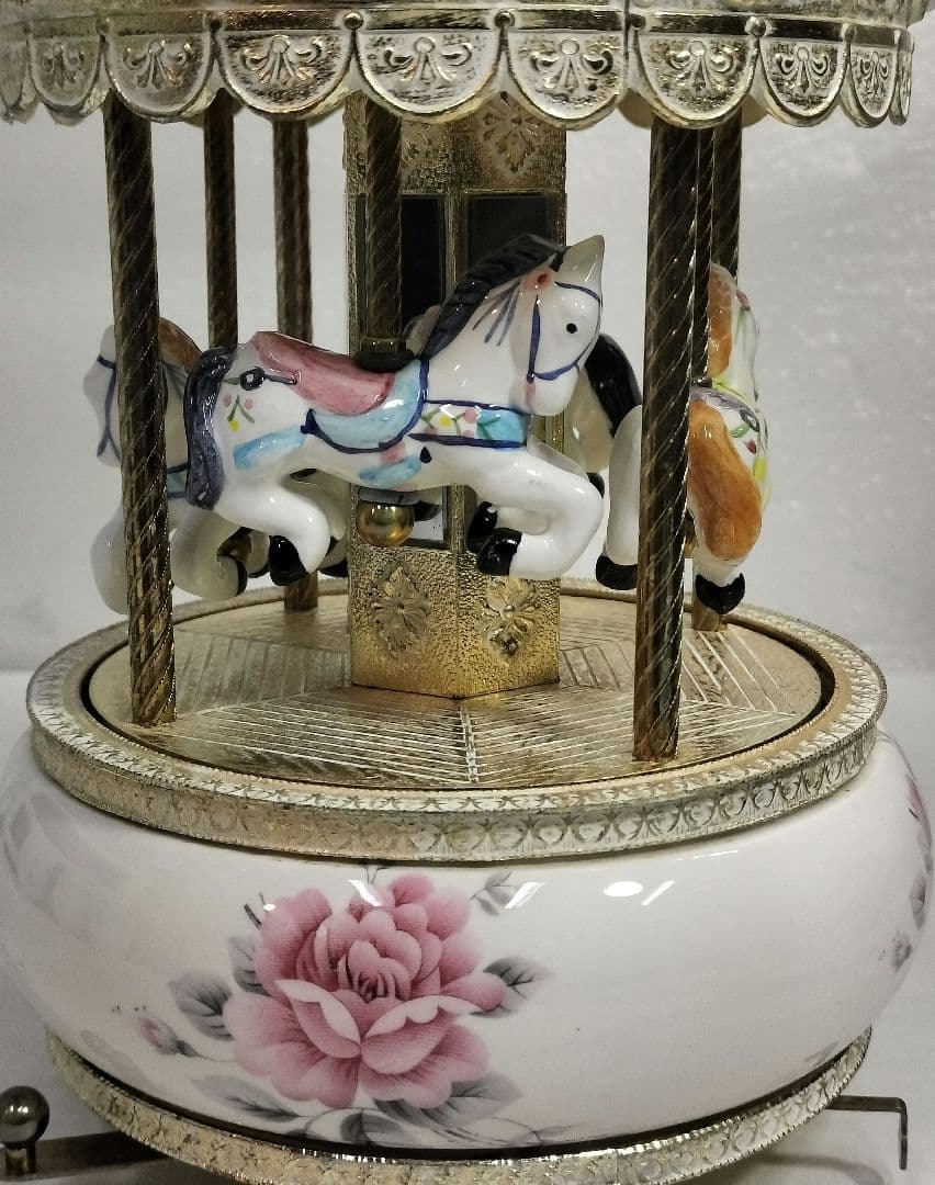 ヴィンテージ 陶器製 メリーゴーランド オルゴール Sankyo