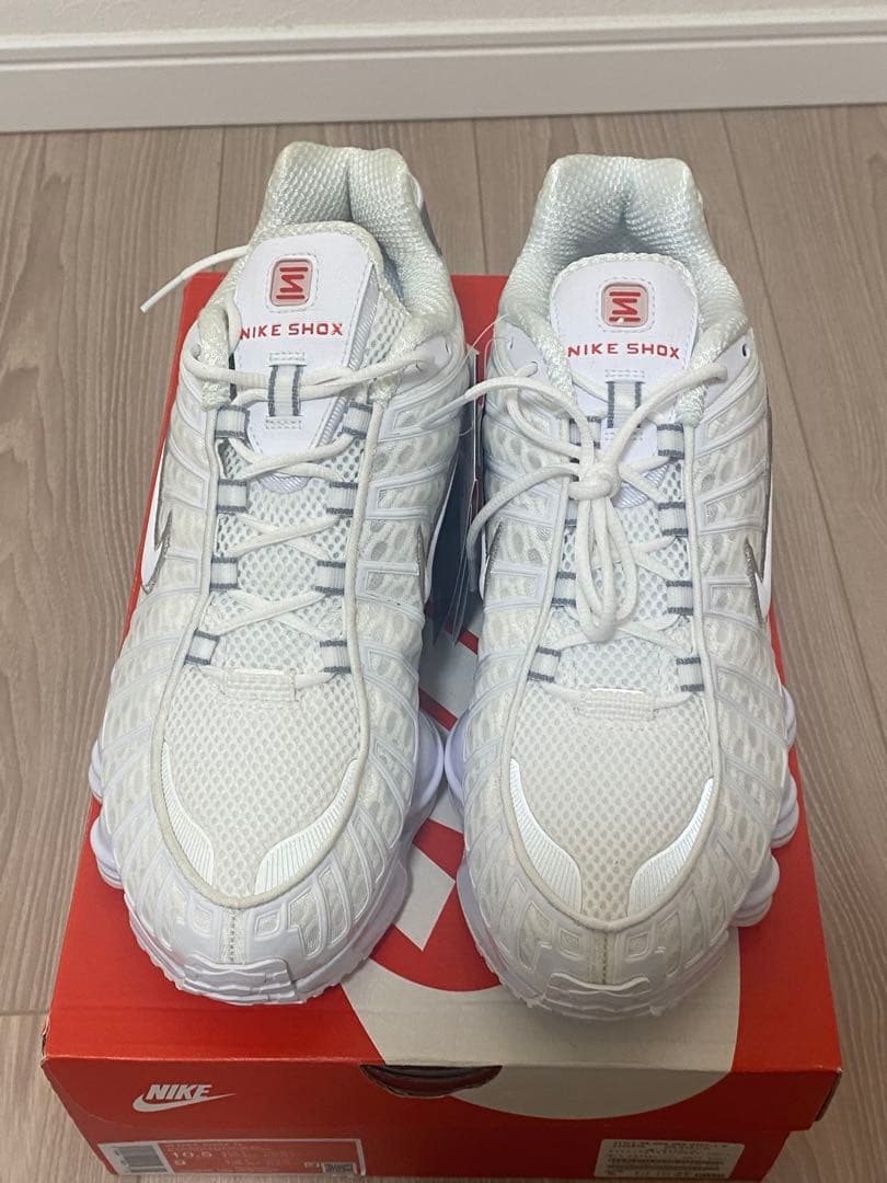 【新品・未使用品】NIKE SHOX TL ホワイト　27cm