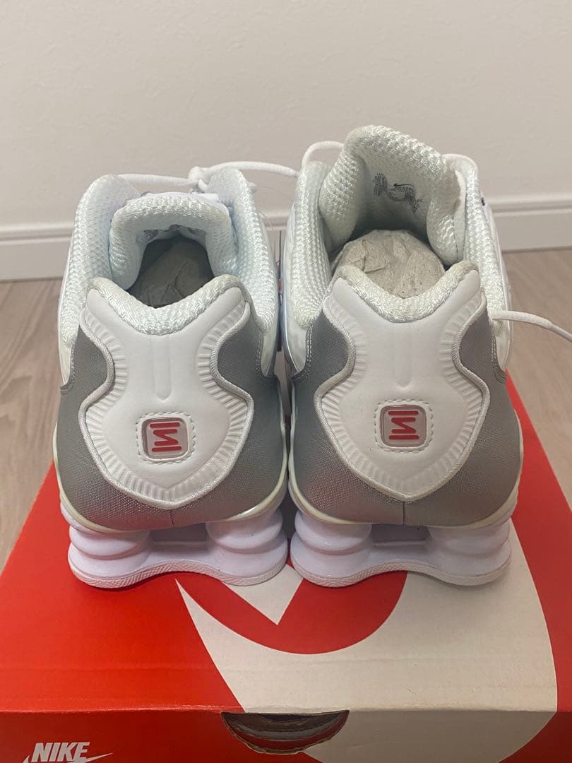 【新品・未使用品】NIKE SHOX TL ホワイト　27cm