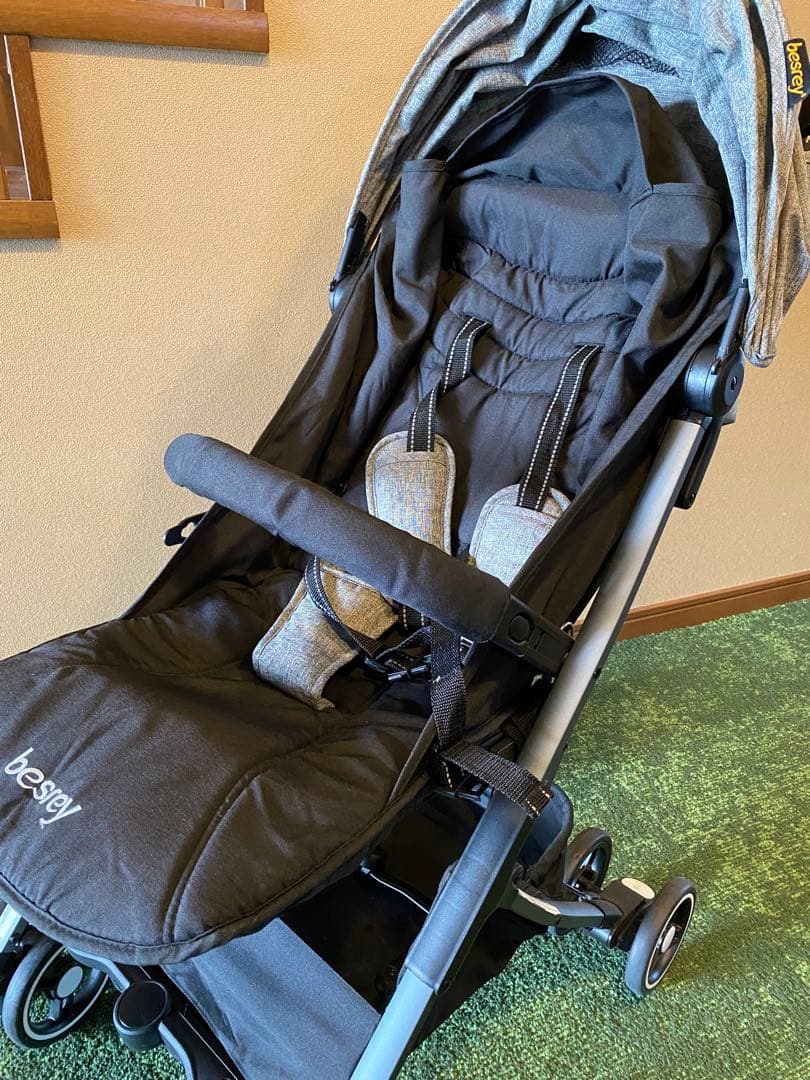 besray 折りたたみベビーカー