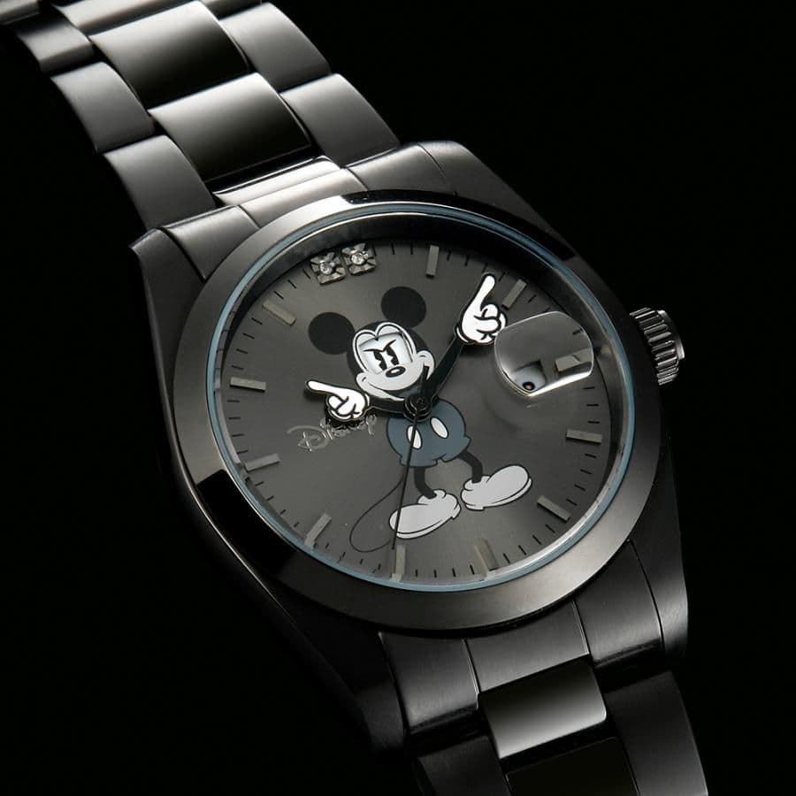ディズニー　世界限定腕時計ギミックアイミッキー　シルバー