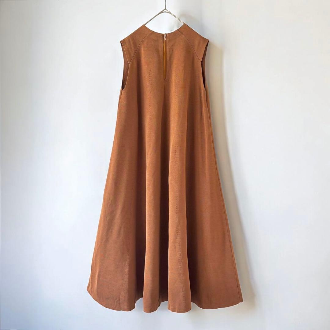 DRAWERドゥロワー　Aライン　ニット　ワンピース クルーネック　ブラウン