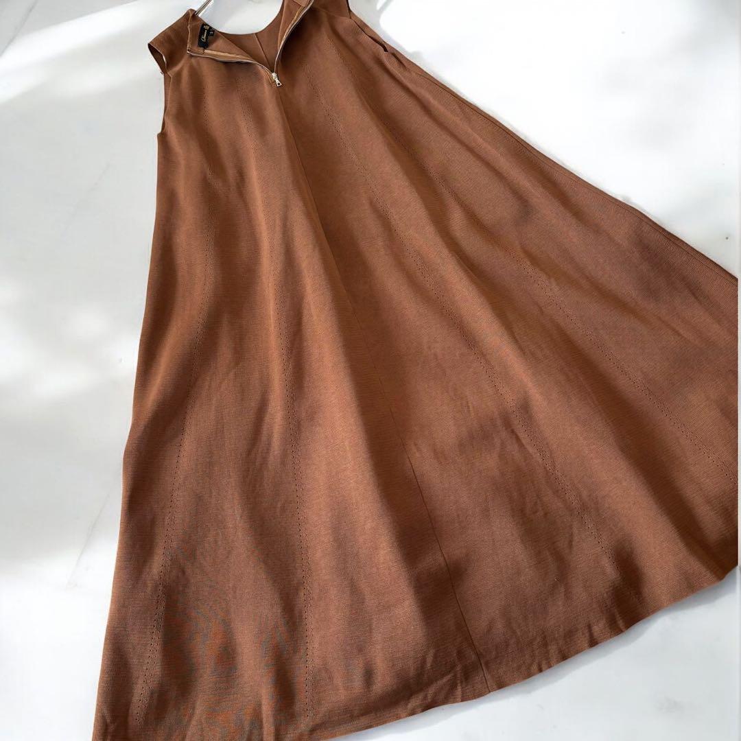 DRAWERドゥロワー　Aライン　ニット　ワンピース クルーネック　ブラウン