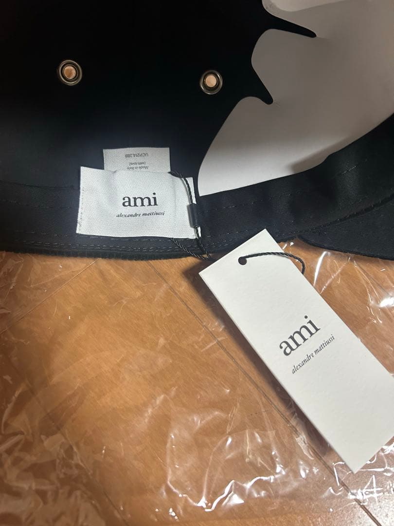 AMI PARIS コーデュロイキャップ