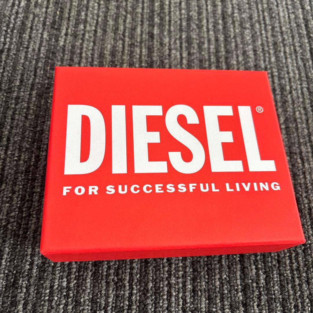 ディーゼル　SMALL ACC DIESEL MALE 三つ折り財布34100円