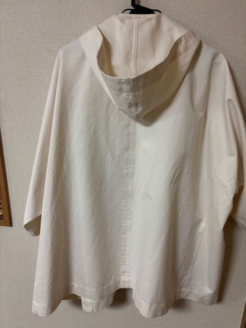 美品　TENNE HANDCRAFTED MODERN ケープコート　アイボリー